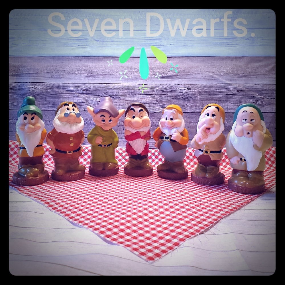 Snow White Seven Dwarfs Squeeze Toy